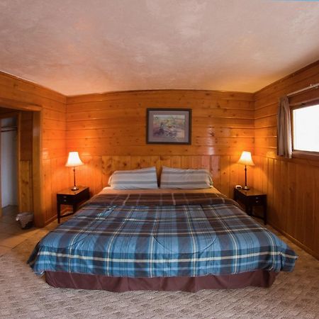Yellowstone Holiday Motel West Yellowstone Zewnętrze zdjęcie
