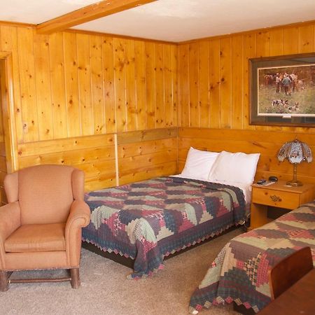 Yellowstone Holiday Motel West Yellowstone Zewnętrze zdjęcie