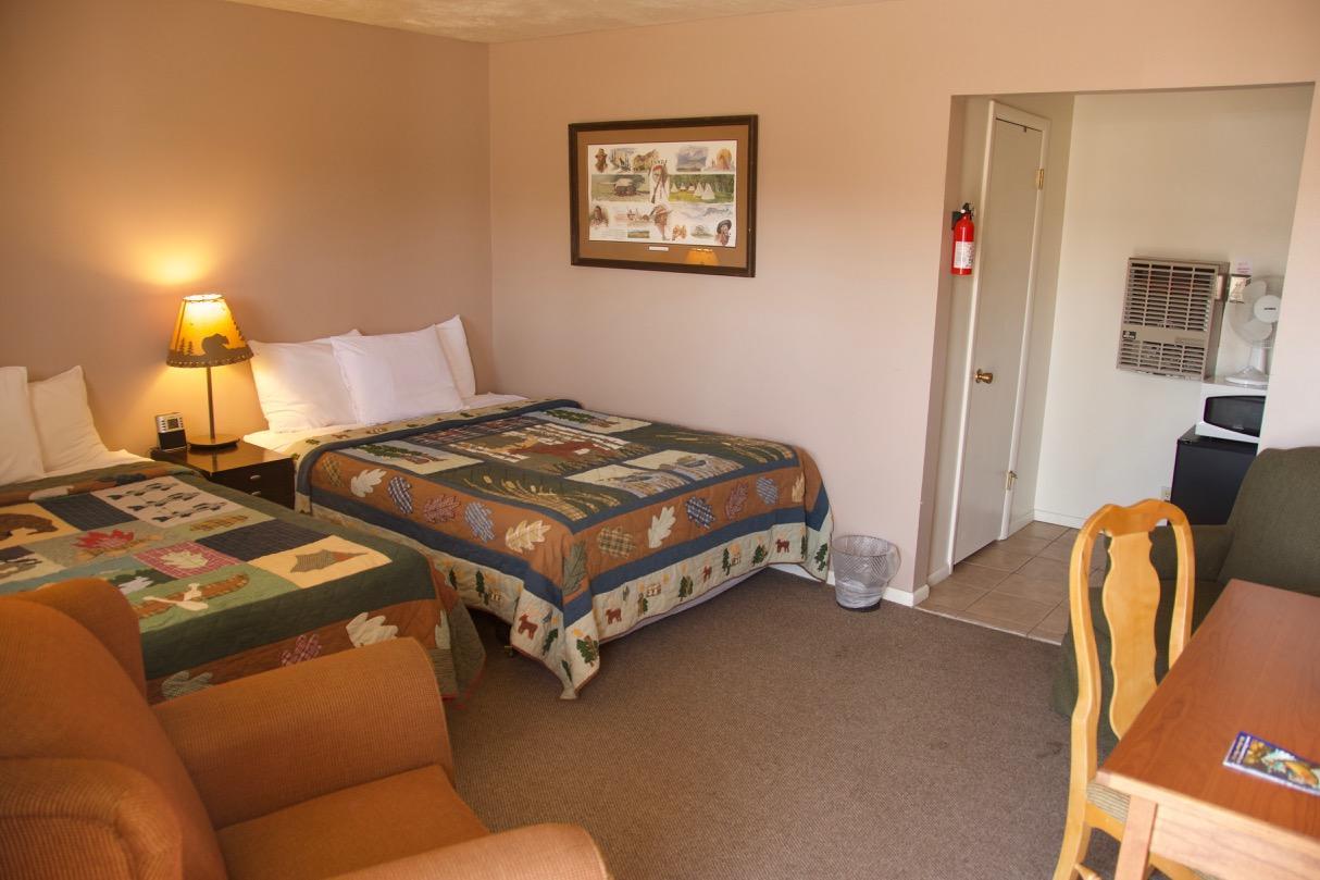 Yellowstone Holiday Motel West Yellowstone Zewnętrze zdjęcie
