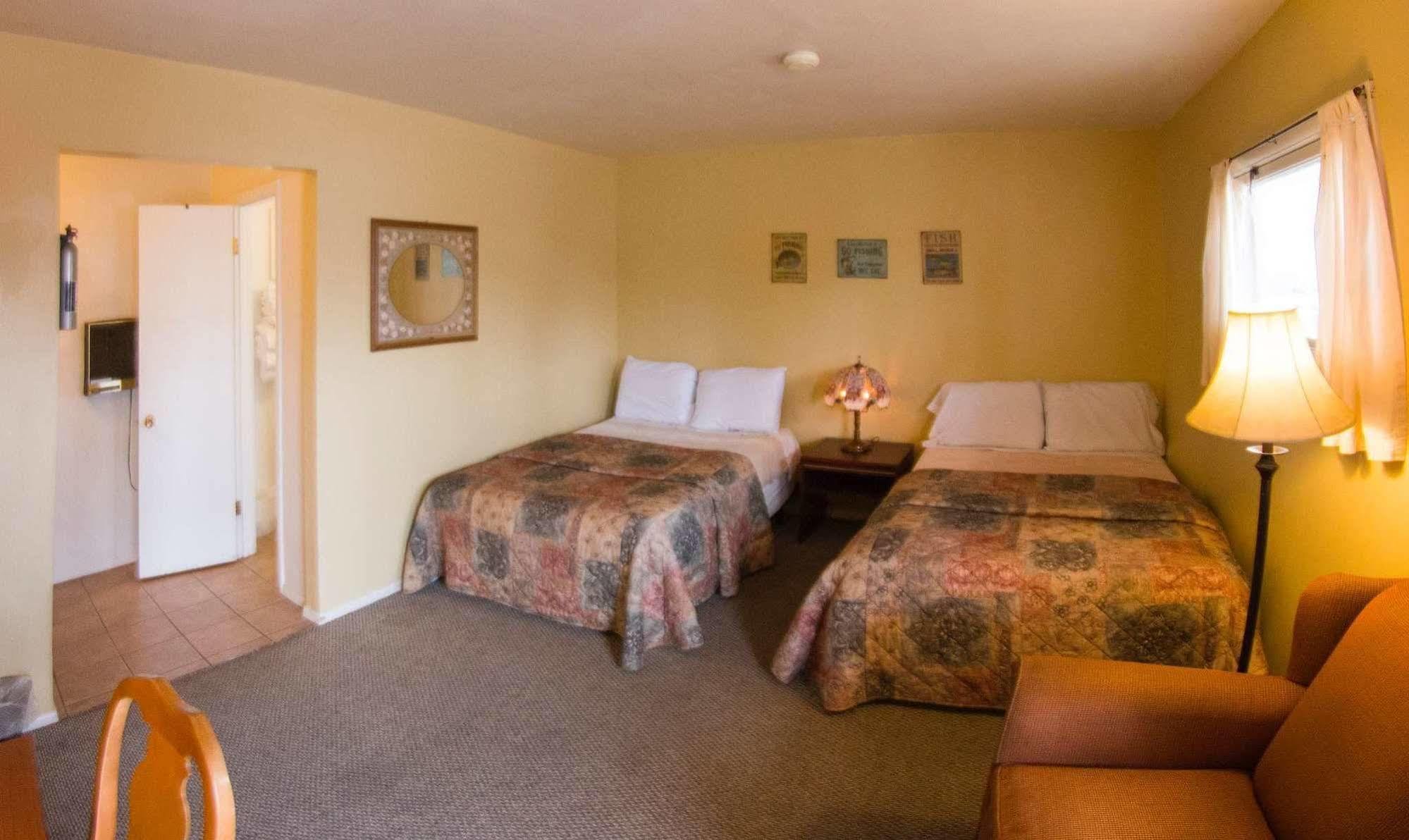 Yellowstone Holiday Motel West Yellowstone Zewnętrze zdjęcie